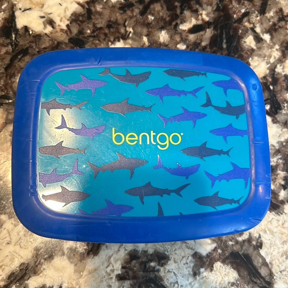 Bentgo box blue sharks